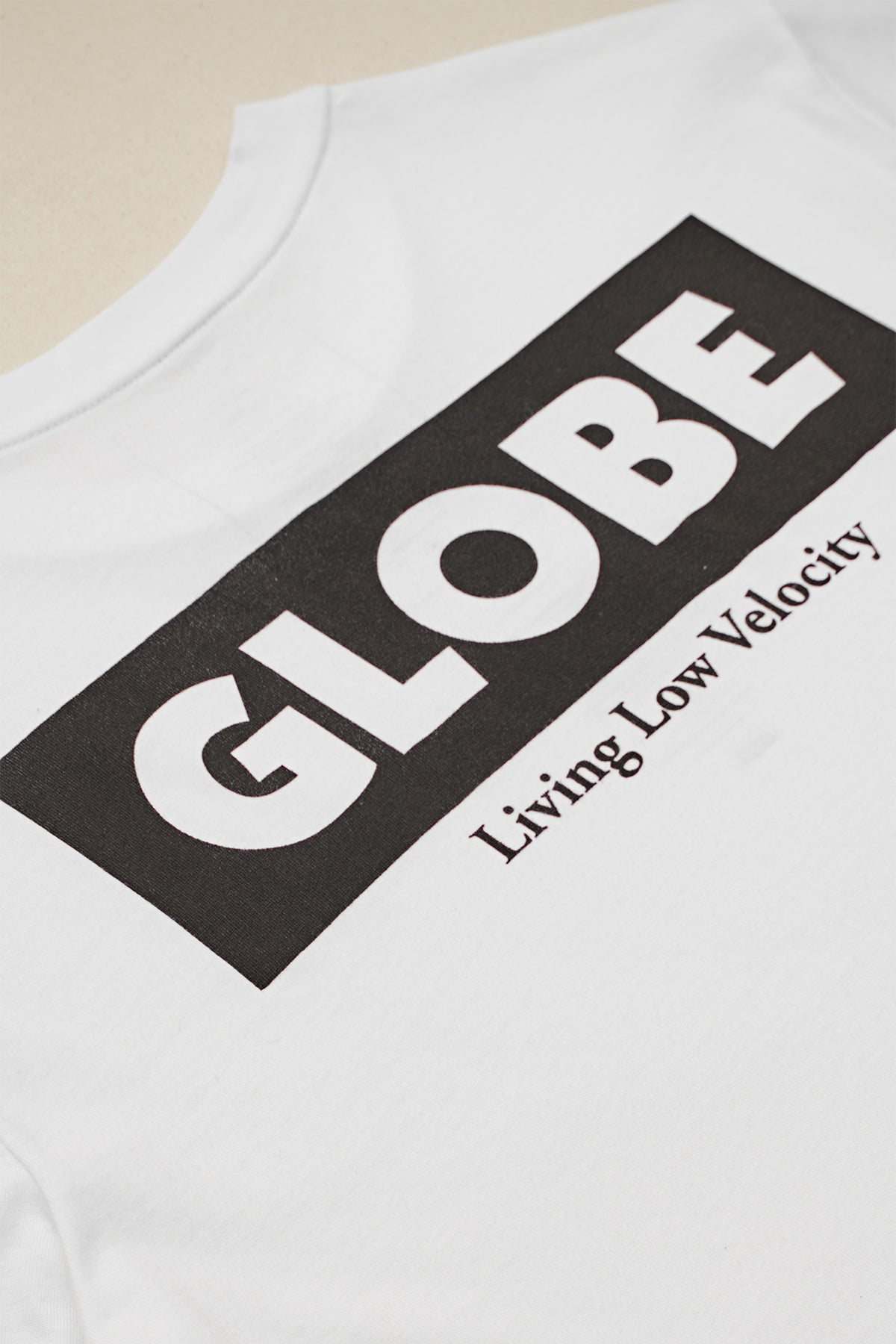 Camiseta Globe Living Low Velocity Blancos | Mexico-728451